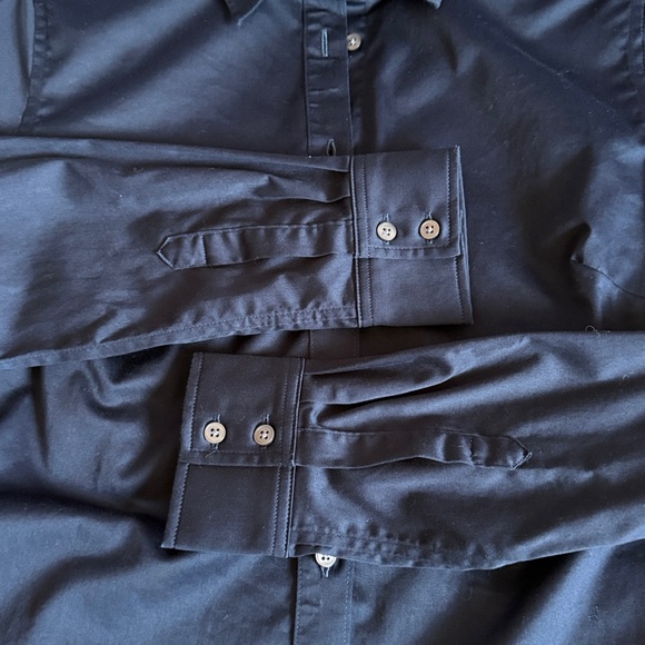 Banana Republic tailored fit women’s Dress shirt - Picture 4 of 5